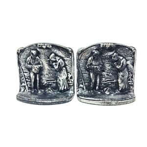 Vintage Virginia Cast Iron Book Ends